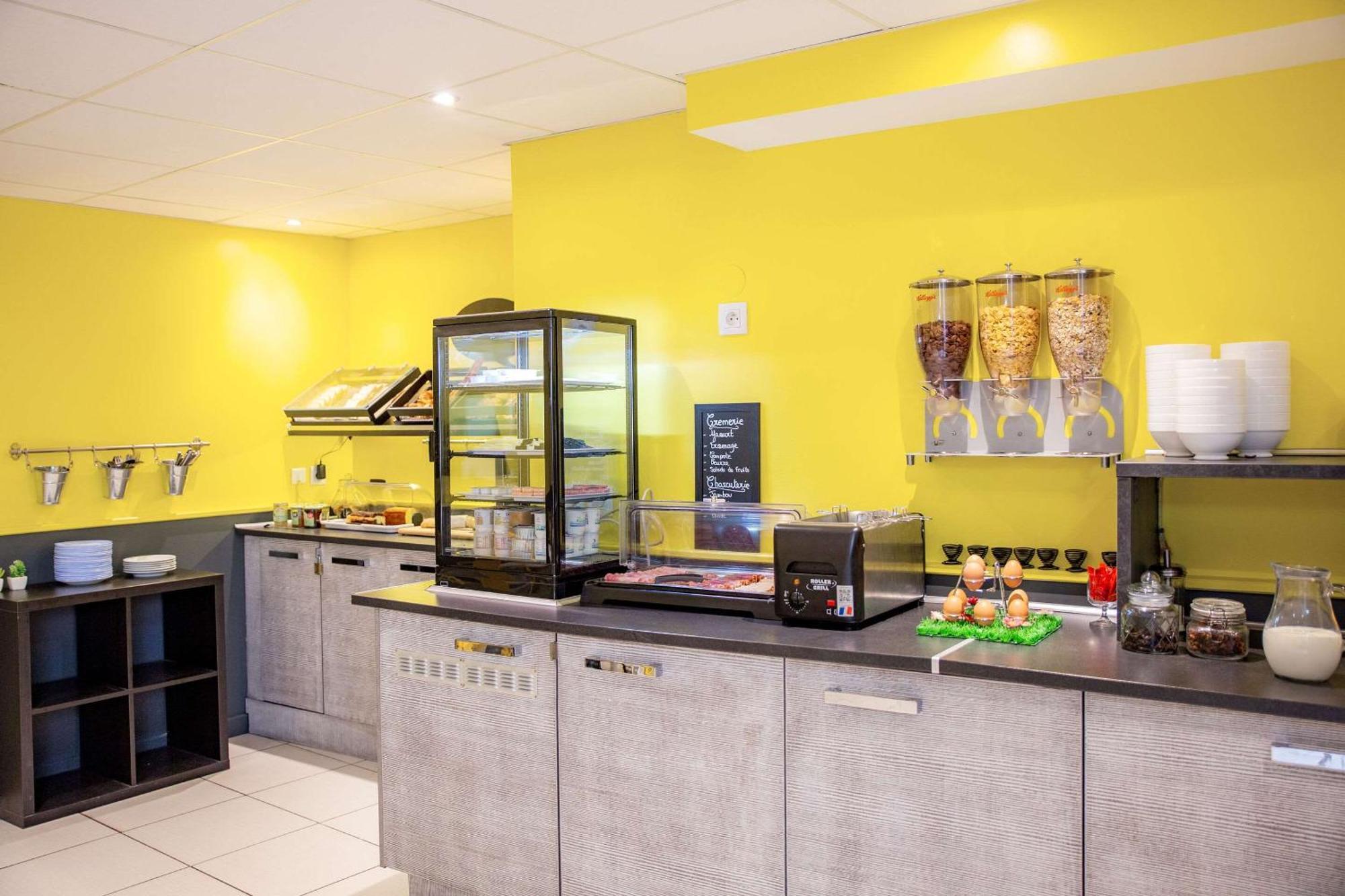 Comfort Aparthotel Frejus La Tour De Mare Bagian luar foto
