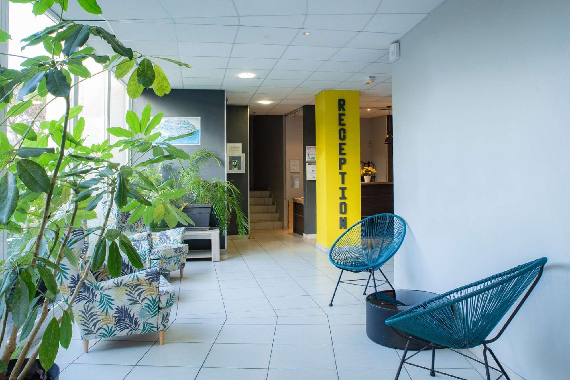 Comfort Aparthotel Frejus La Tour De Mare Bagian luar foto