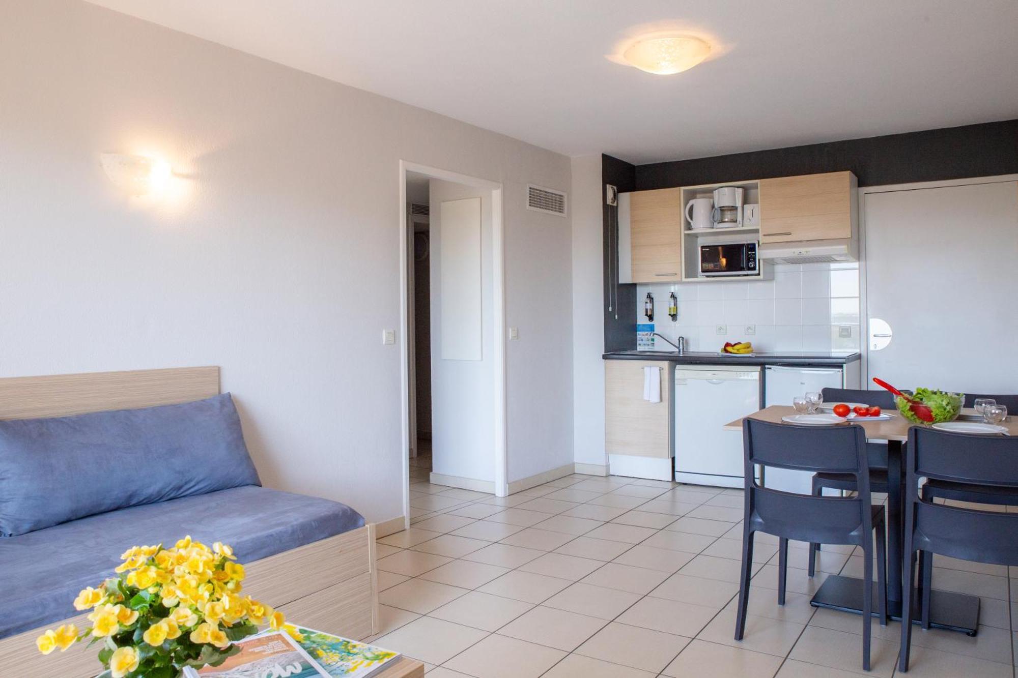 Comfort Aparthotel Frejus La Tour De Mare Bagian luar foto