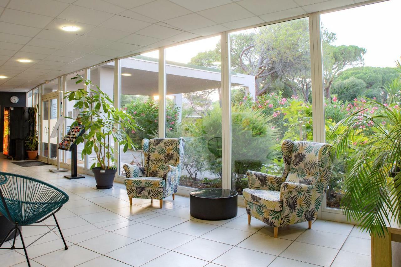 Comfort Aparthotel Frejus La Tour De Mare Bagian luar foto