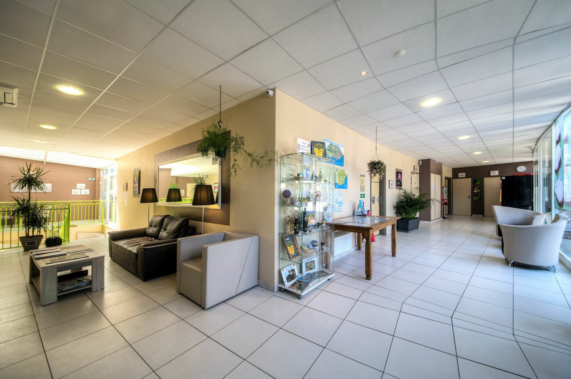 Comfort Aparthotel Frejus La Tour De Mare Bagian luar foto