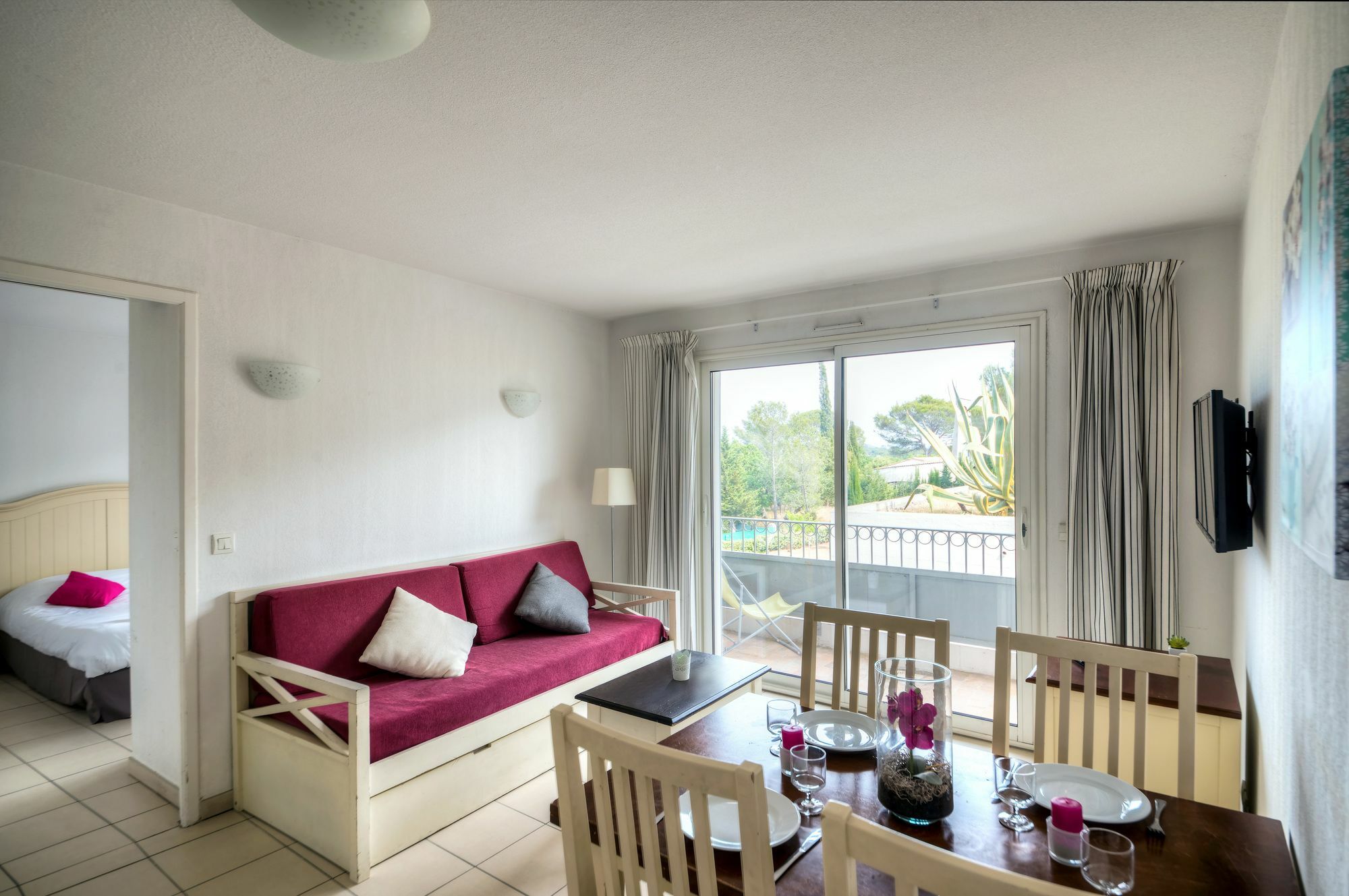 Comfort Aparthotel Frejus La Tour De Mare Bagian luar foto